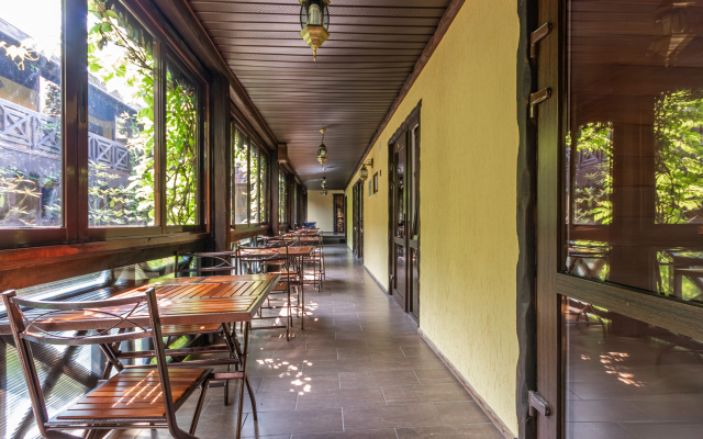 Villa Lyuchiya Guest House