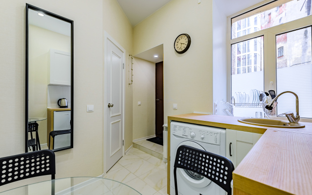 Saperniy Pereulok 9-A Apartments