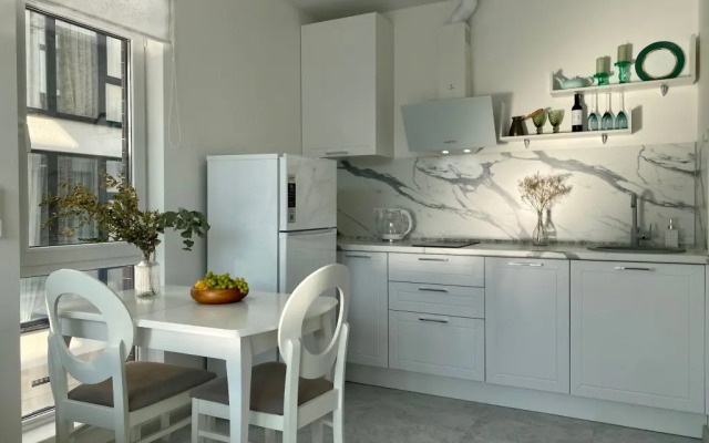 Green Palace 4 S Podogrevaemym Basseynom Krugly God Apartment