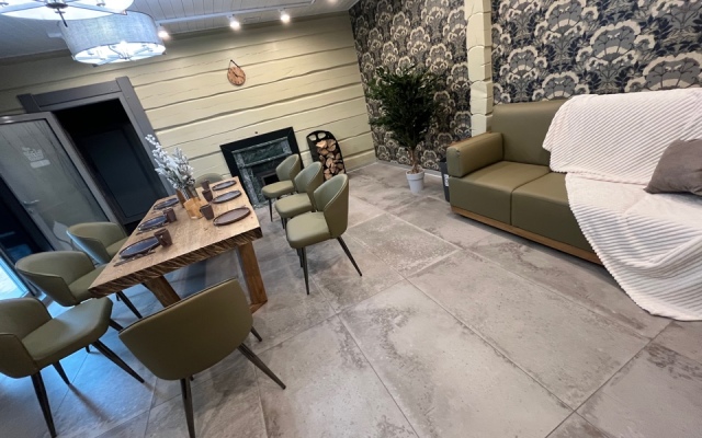 Svetly Apartment