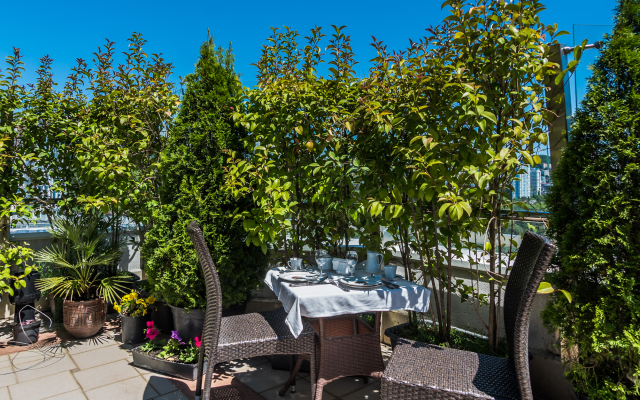 Апартаменты Студия С Бассейном В Самом Центре Сочи