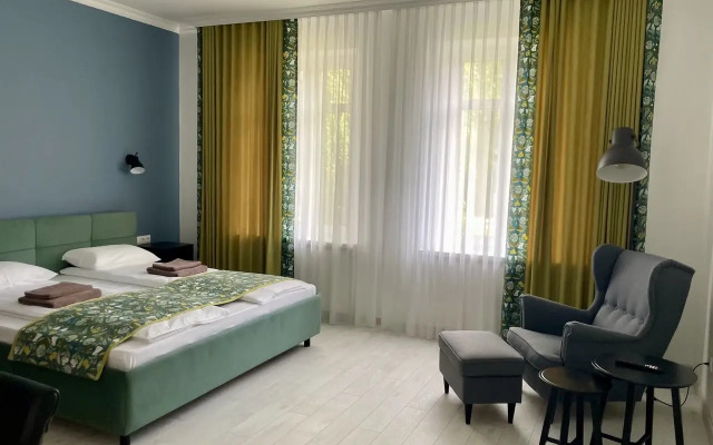 Квартира в Доме Начала ХХ Века в Старинном Районе Амалиенау