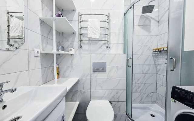 Nebol'shaya studiya dlya 2kh chelovek dlya uyedineniya so svoim balkonchikom Flat