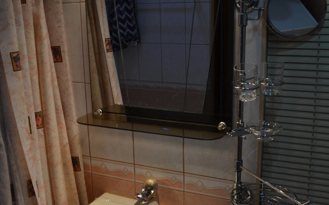 Квартира с Двумя Отдельными Спальнями в Центре