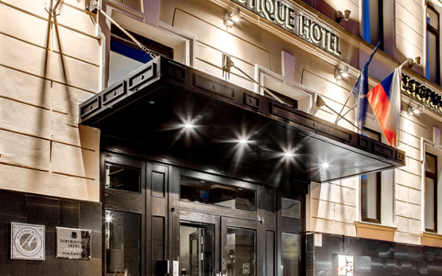 Отель DOM Boutique Hotel