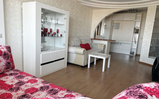 Квартира с панорамным видом на реку и все монастыри