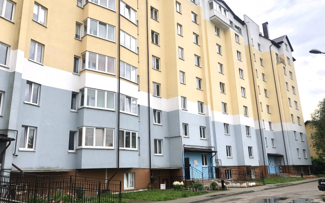 Komfortnaya Dvukhkomnatnaya v Kaliningrade Flat