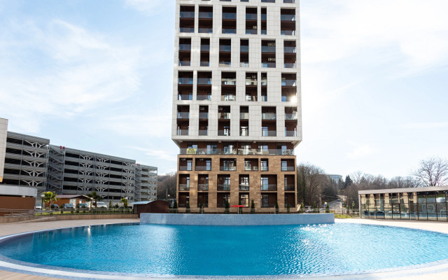 S Balkonom I Vidom Na Gory Flat