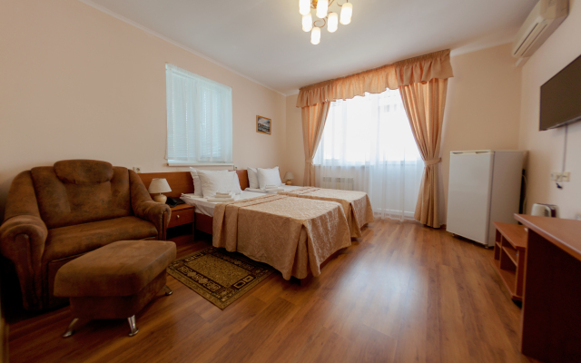 Kristall Uyut Hotel