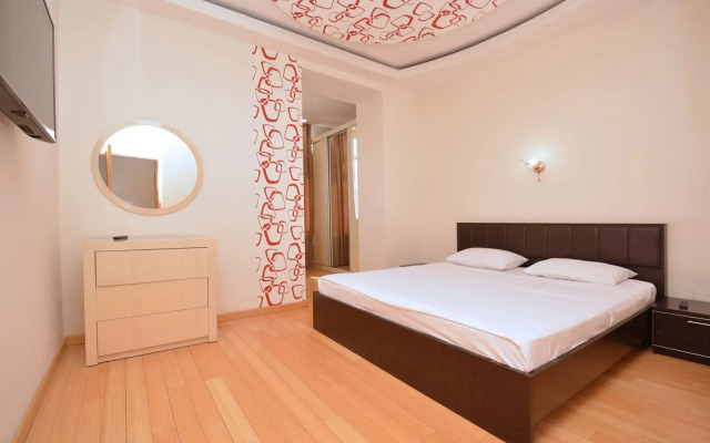 3-K, v Kentrone nedaleko ot Kaskada, Ks344 Flat