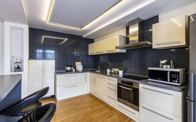 Апартаменты Евродвушка с Современной техникой на Белинского 137