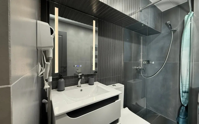 Stylish studio next to Malibu pk Apartments