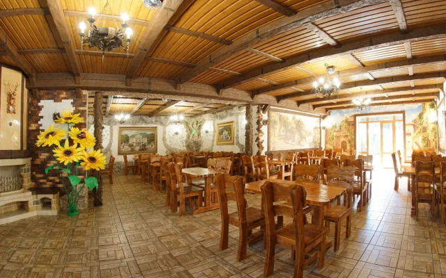 Отель Роман