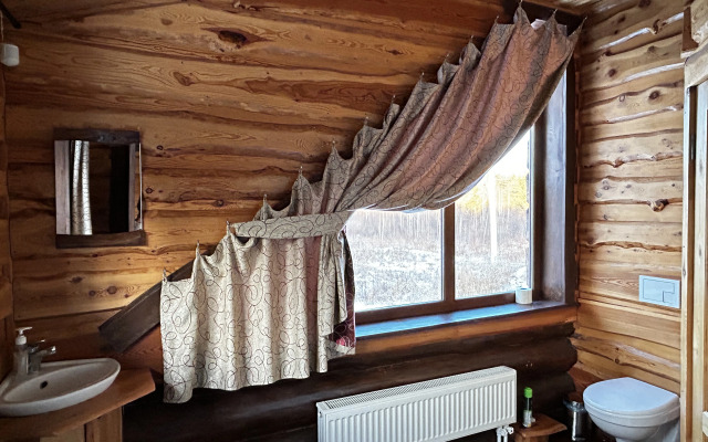 Serebryanye Ruchyi Guest House