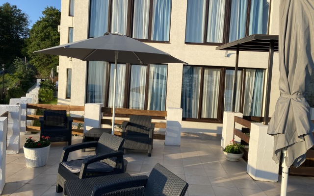 Villa16plus Mini-Hotel