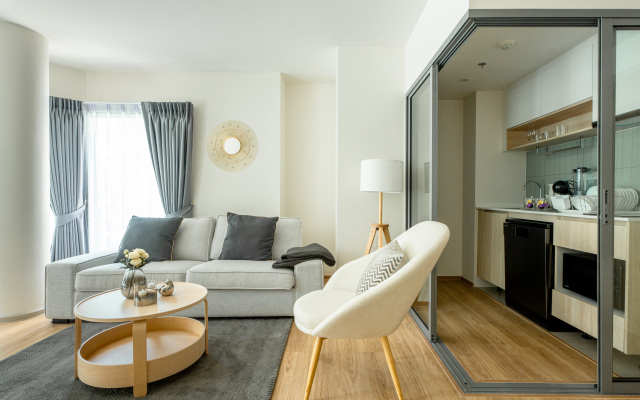 Phyll Phuket by NLA Apartment