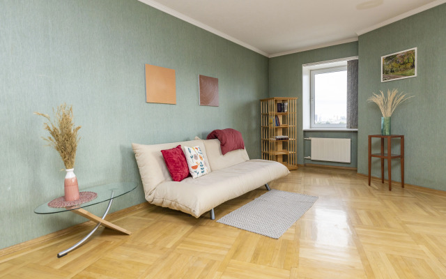 Prostornaya S Dvumya Spalnyami Flat