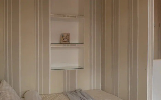 Stilnaya Na Bronnoy U Patriarshikh Prudov Flat