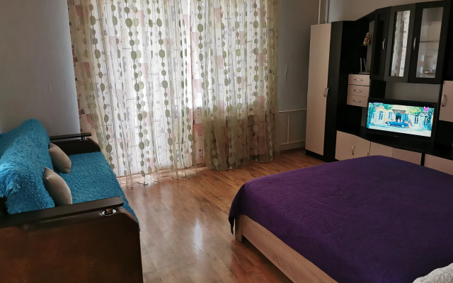 V Parkovom V Tsentre Severo-Zapada Apartment