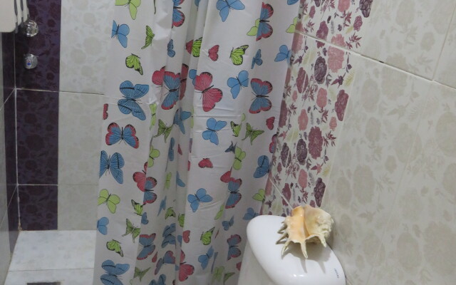 Yin Yang Ryadom S Morem RedSeaLine Apartments