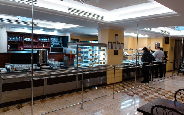 Svetlana Plyus Hotel