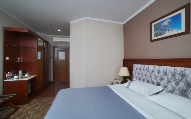 Grand Voyage Hotel