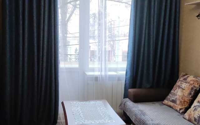Na Prospekte Kirova 66  Flat