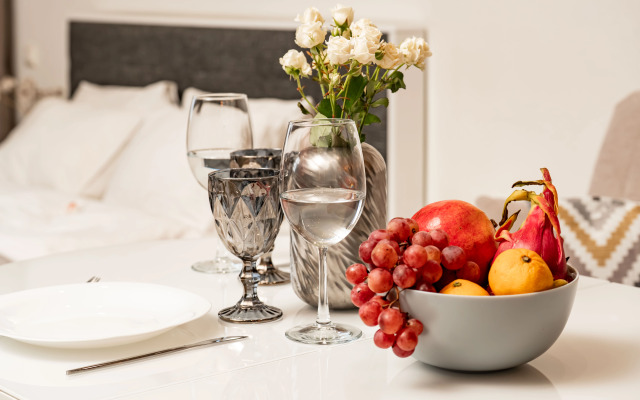 Апартаменты SKY INN Color Grey