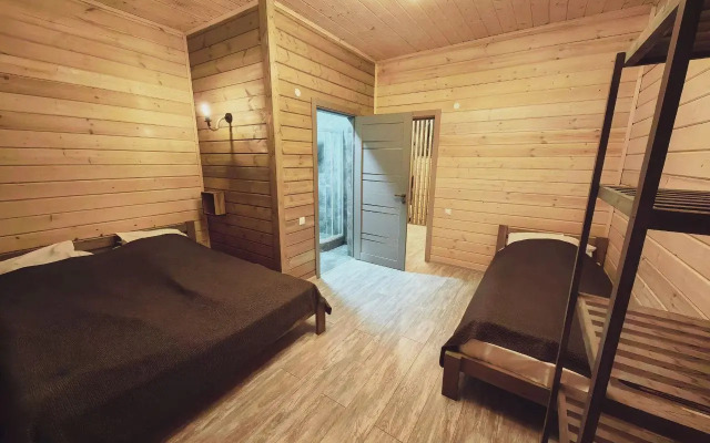 Tikhiy Sosed Guest House