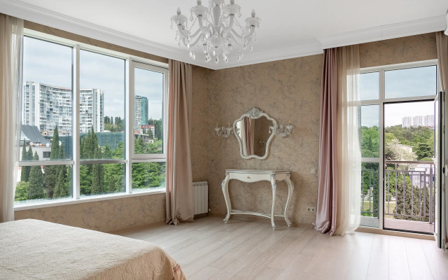 Prostornye Trekhkomnatnye Apartments