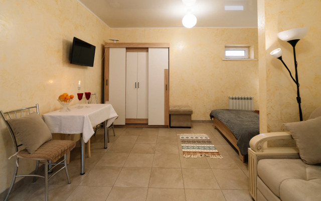 5-ti mestnye na Tverskom ryadom s trassoj M4 Don s krytoj parkovkoj Apartment