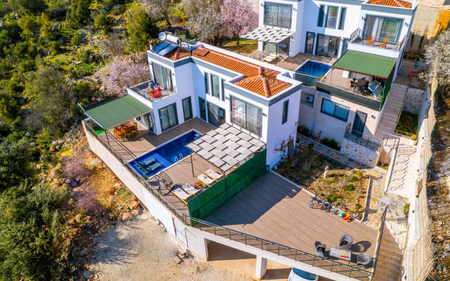 Alpanos Villa (Sarıca Pansiyon)
