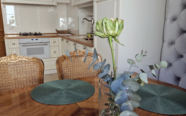 Апартаменты Life Inn near Kazan Cathedral