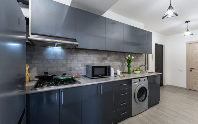 KeyGo #0127, 2 Bedroom, City Center Apartments