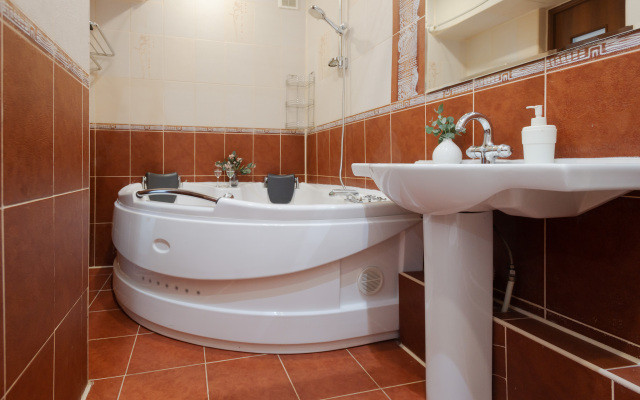 ApartHause 3 minuty do Yekaterinburg-Areny Flat