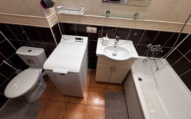 2kh-Komnatnaya Na Grodnenskoy Flat