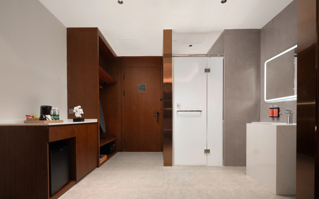 One Gem Hotel