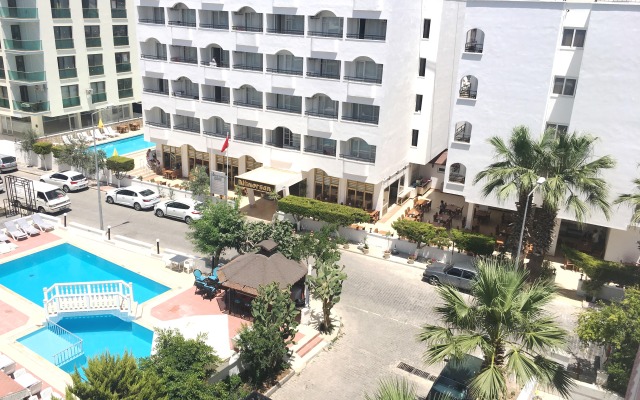 Altinersan Altinkum Didim Hotel