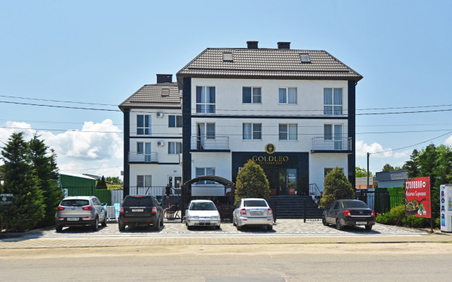 Goldleo Hotel