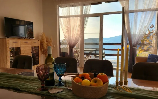 Частный дом Дом с бассейном