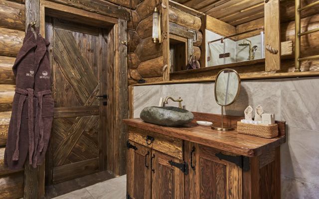 Hills 1200. Residence. Bany. Hotel