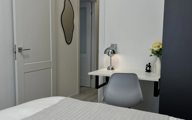 Квартира Дизайнерская Однокомнатная рядом с Аэропортом и Экспоцентром