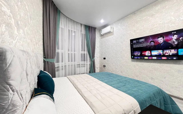 V Tsentre Goroda Zhk Levoberezhye Flat