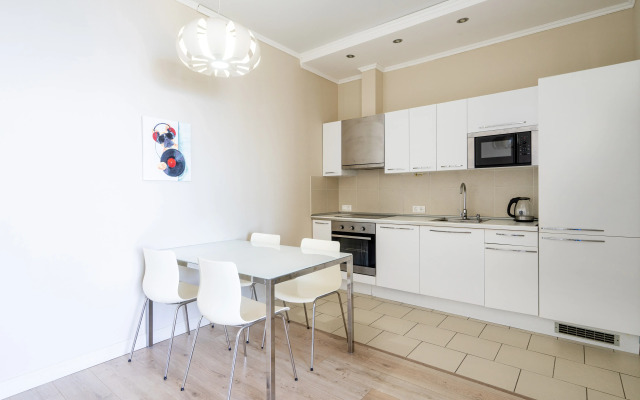 Ideal Khauz Apartments 1