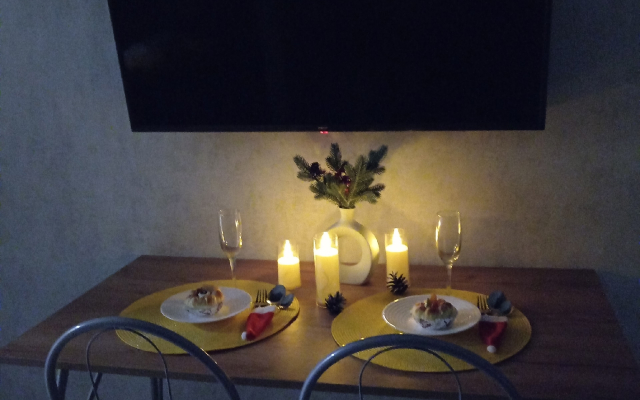 Квартира с панорамными окнами с видом на озеро