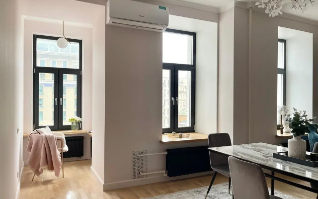 Na Ulitse Sadovaya-Spasskaya 19/1 Flat
