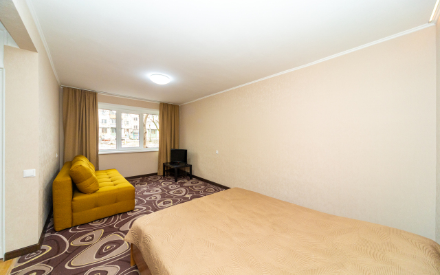 Апартаменты Крисанова 23