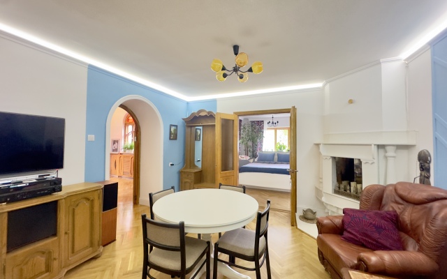 U Kitayskoy Besedki Guest House