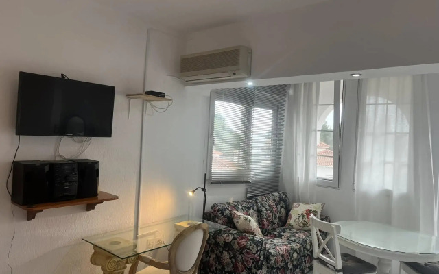 Villa Askamnia Resort