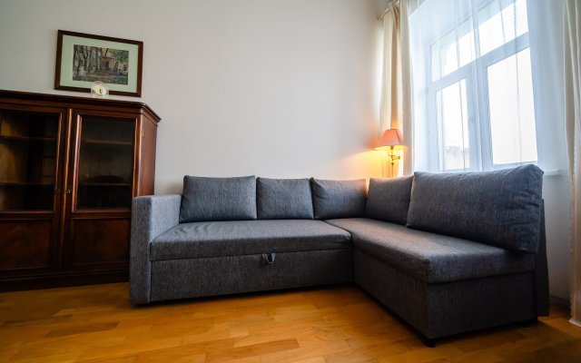 SBolshaya Morskaya 36 Two-bedroom  in St. Petersburg style Parking in the courtyard Fiat